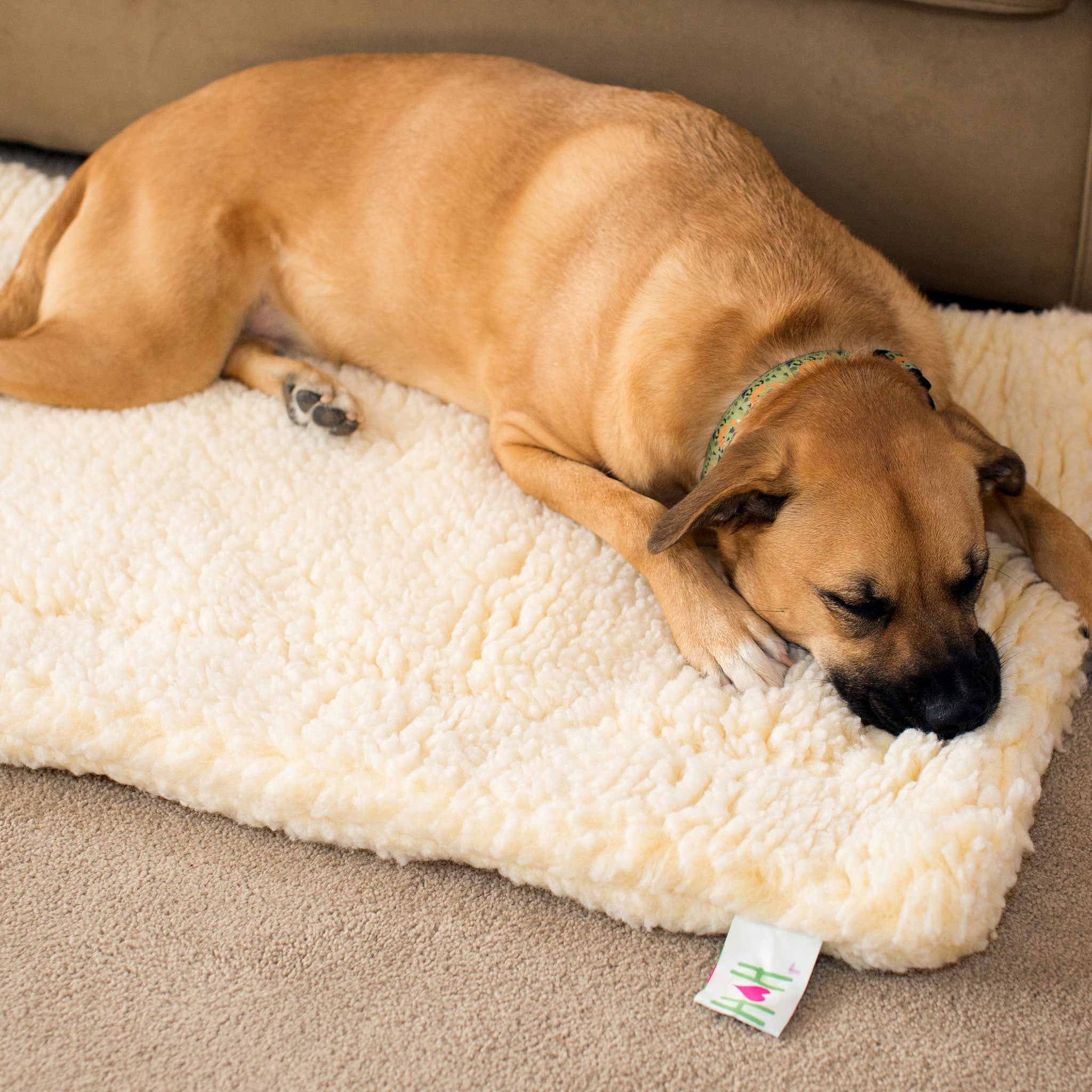HuggleFleece Cat & Dog Bed Mat